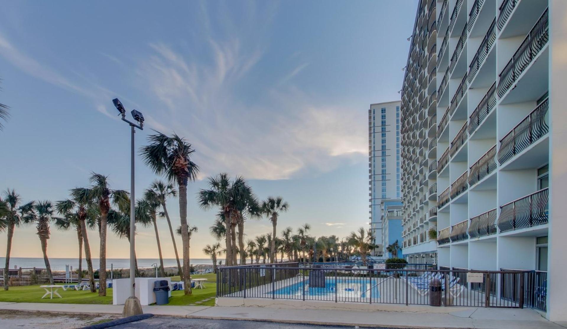Hosteeva Boardwalk Ocean-Front Condo Myrtle Beach Kültér fotó
